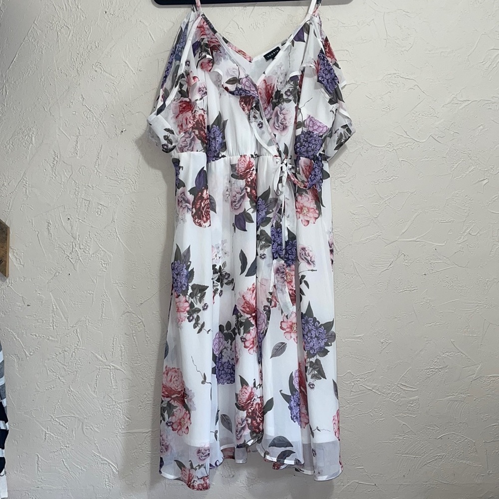Torrid size 3 chiffon faux wrap dress